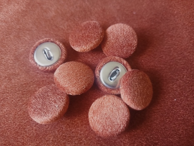 Braun Cinnamon Samt - 2